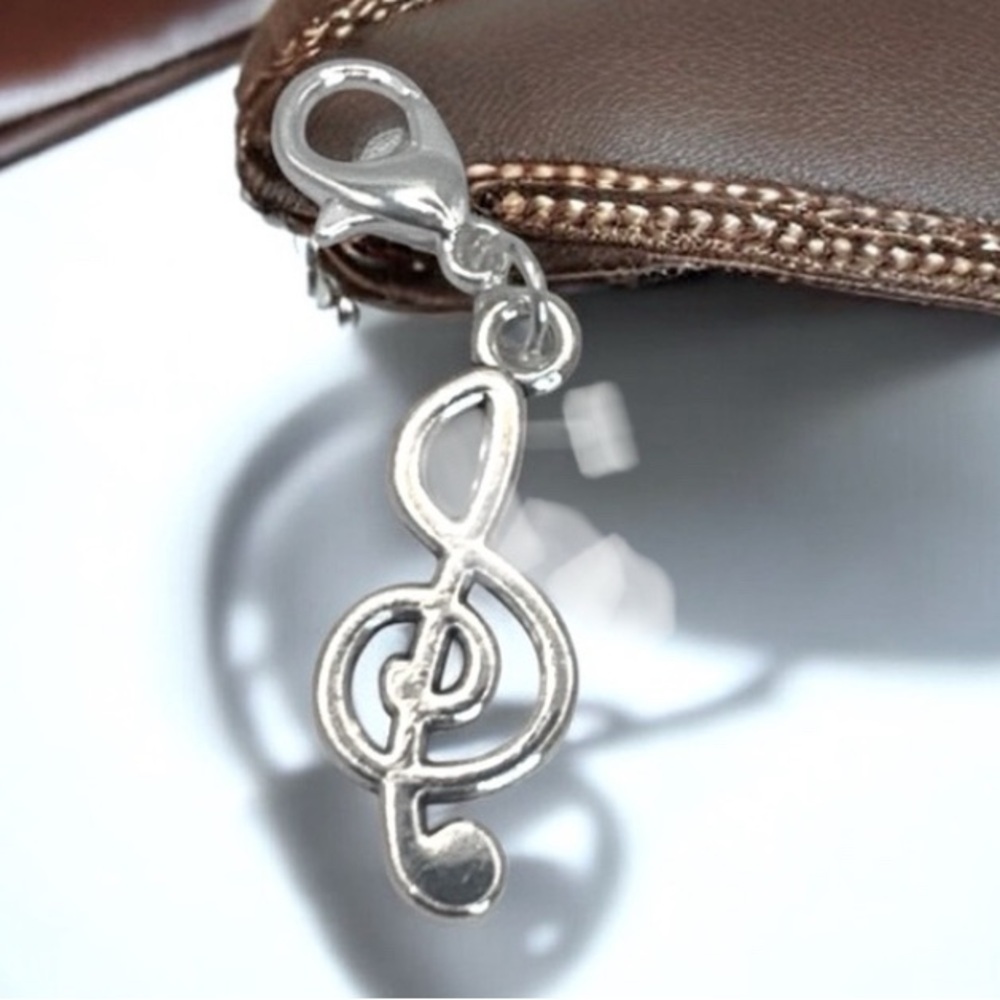 Treble Clef Charm - Picture 2 of 5